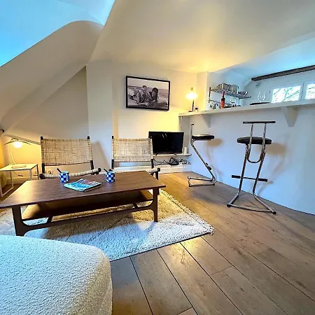 Le Penthouse Picardie Apartment Paris